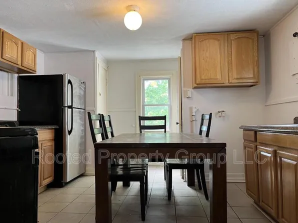 551 5th Ave, Troy, NY 12182