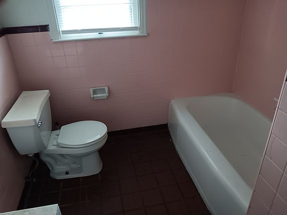 4th image of 4004 Marie Ave NW Unit A