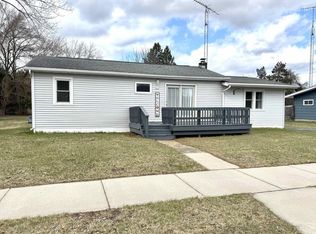430 E Mount Morris Ave, Wautoma, WI 54982