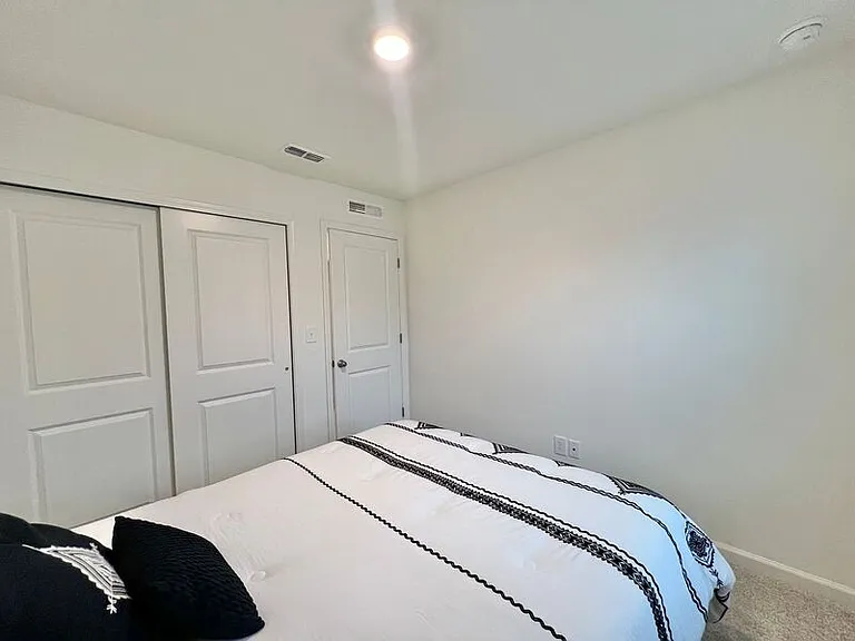 3096 Spline Cir — Photo 17
