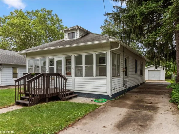 1333 Hull Ave, Des Moines, IA 50316