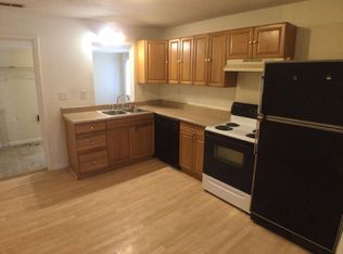 911 Sanford St, Radford, VA 24141