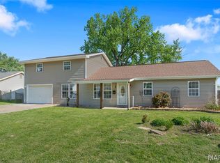 413 Prince David Dr, O'Fallon, MO 63366