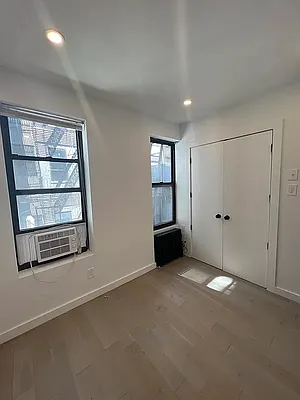 Rented by Camelot Realty Group | media 8