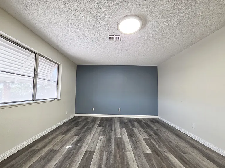 4028 Zapotec Way — Photo 31