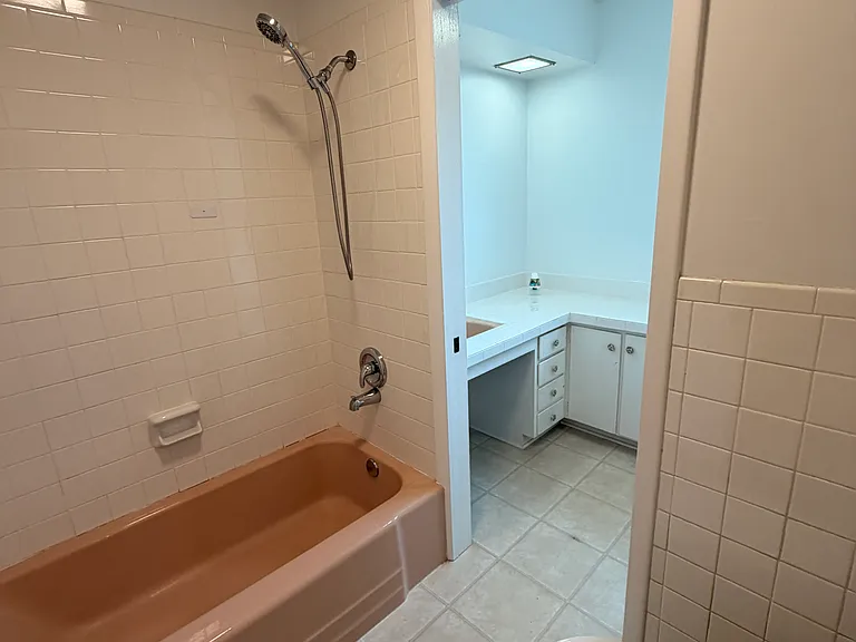 101 Londonderry Rd — Photo 20