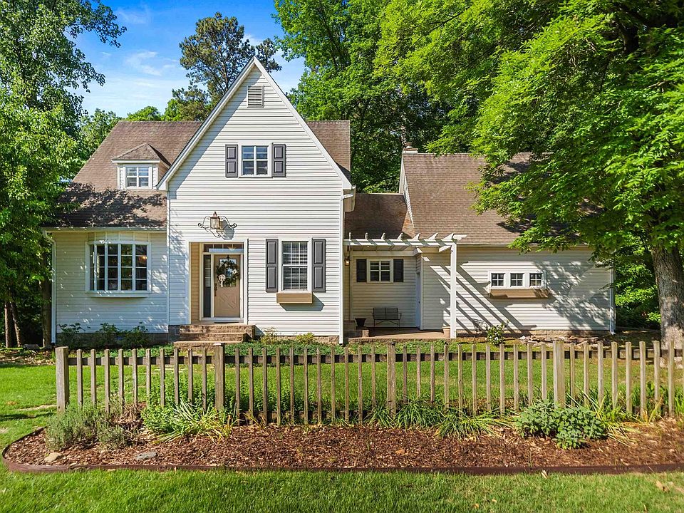 1st image of 7 Timber Ridge Cir