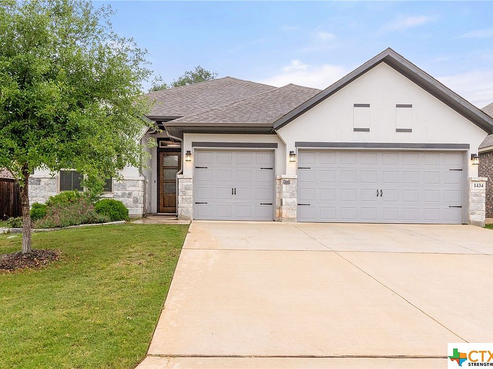 1st image of 1434 Oaklawn Dr