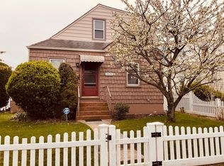 1515 Marshall St, Elmont, NY 11003