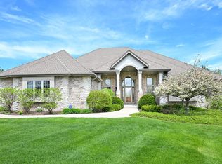 N52W21298 Golfview COURT, Menomonee Falls, WI 53051