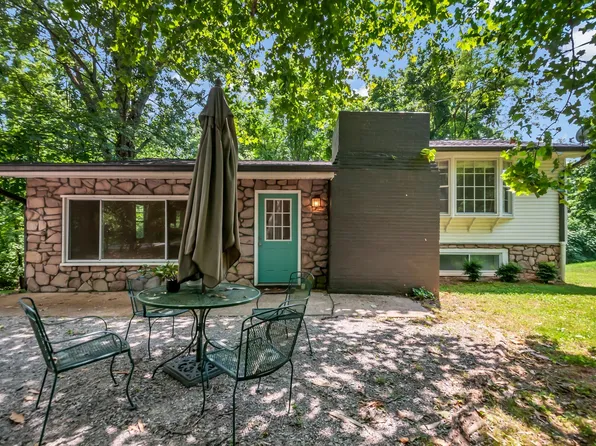 4080 Manning Hollow Rd, Pegram, TN 37143