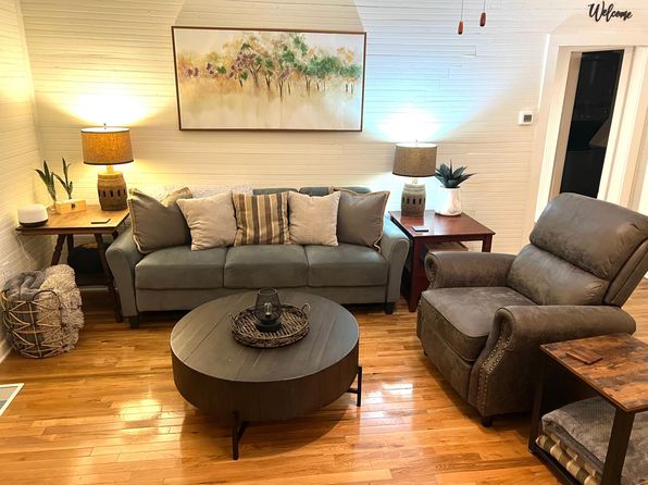 (undisclosed Address)