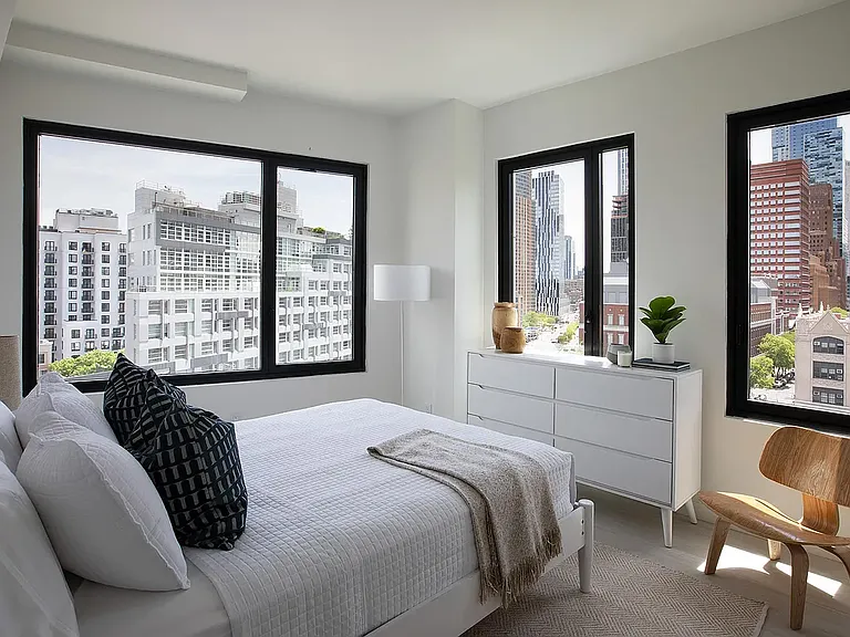 22 Chapel St #8C — Photo 3
