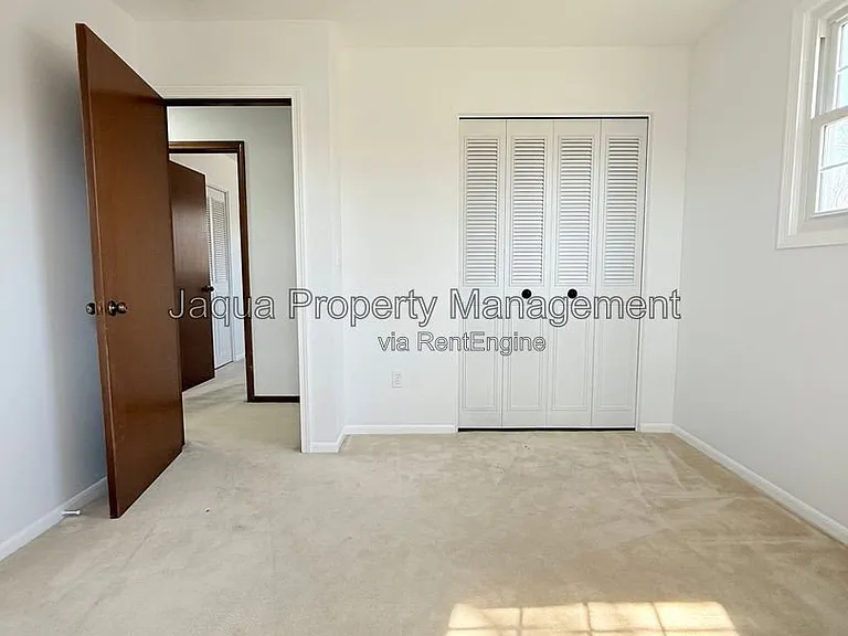 2383 Quincy Ave — Photo 15