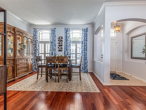 5th image of 606 Heritage Park Ct