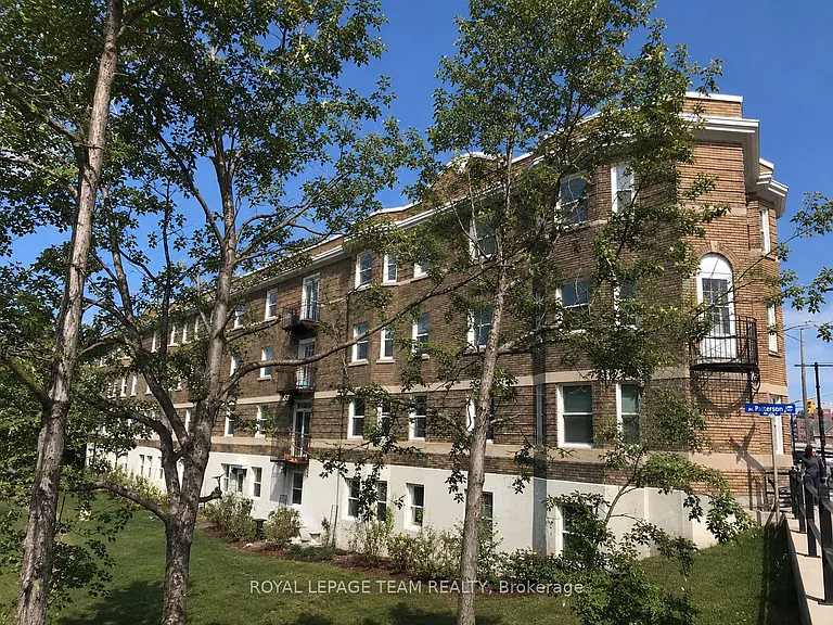 612 Bank St #14 — Photo 28