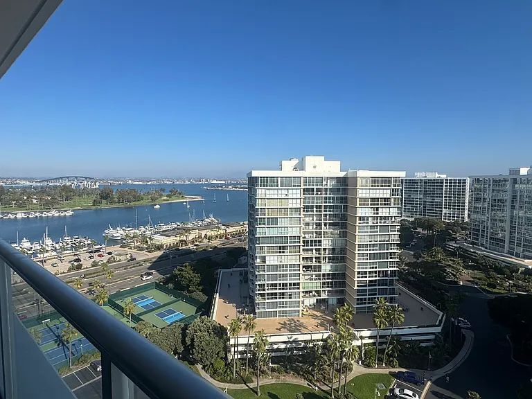 1730 Avenida Del Mundo #1601 — Photo 24