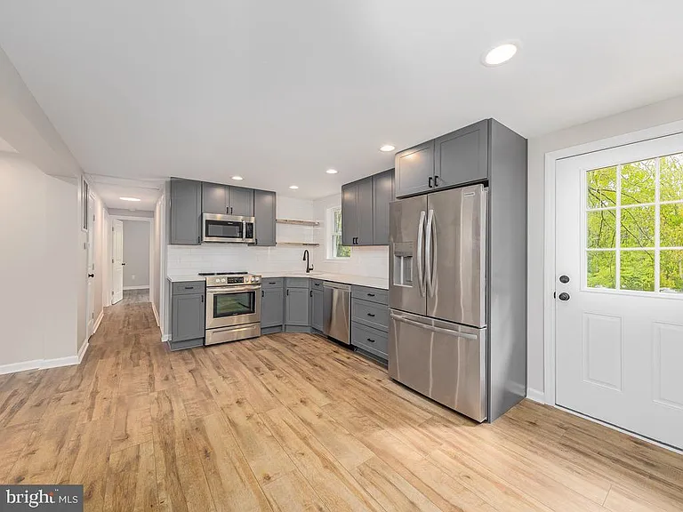 7109 N Shade Tree Ln — Photo 6