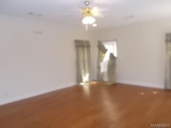 2nd image of 633 Wiltshire Dr