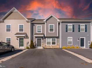 680 Thumper Dr, Ranson, WV 25438