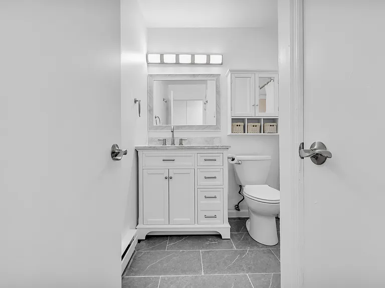 142 S 6th St #1 — Photo 12