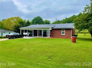 156 Doggett Grove Rd, Forest City, NC 28043