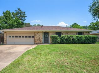 3204 Bonham Dr, Bryan, TX 77803