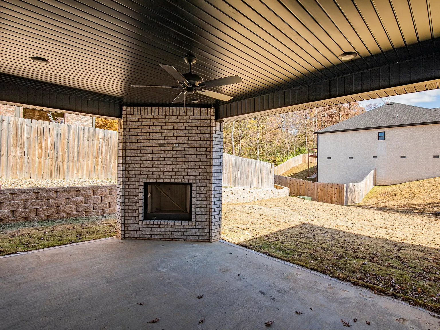 4 bed, 2462 sqft, $3,100 — Photo 3