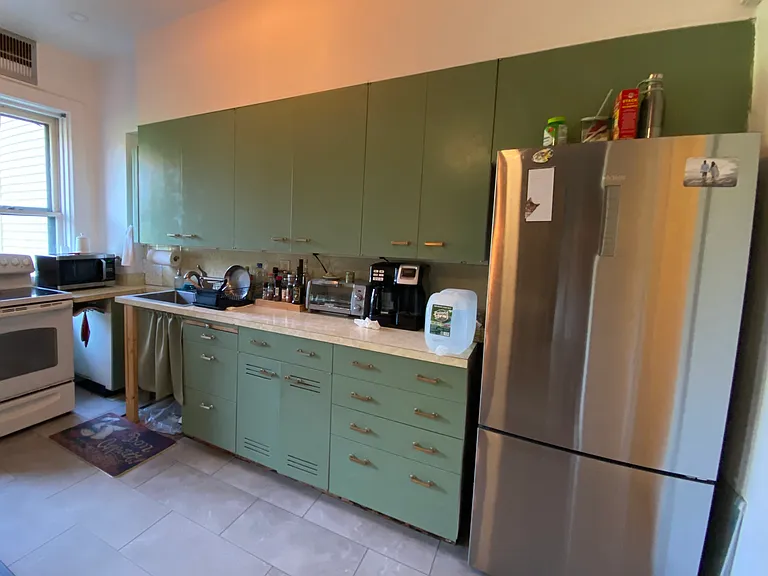 212 Lancaster St — Photo 5