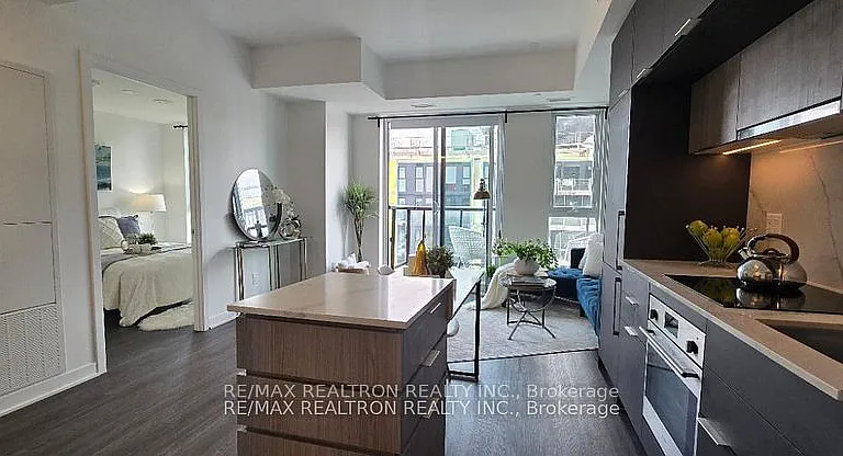 185 Alberta Ave #1208 — Photo 3