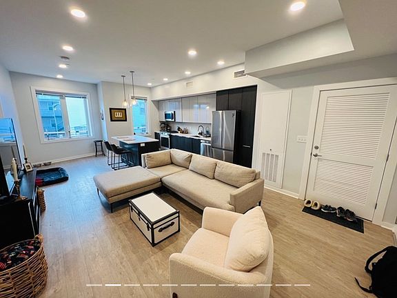 2nd image of 44 Medford St #401