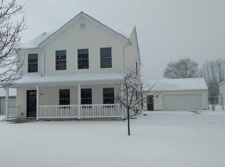 2208 Forest Ridge Dr, Hebron, OH 43025