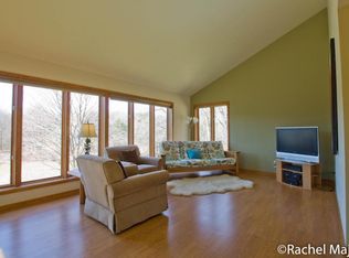 3115 Bird Ave NE, Grand Rapids, MI 49525