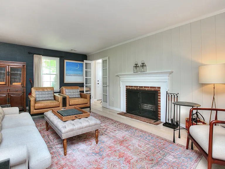 11 Treadwell Ave — Photo 5