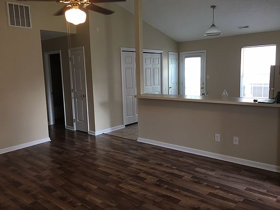 Living/ Kitchen Area