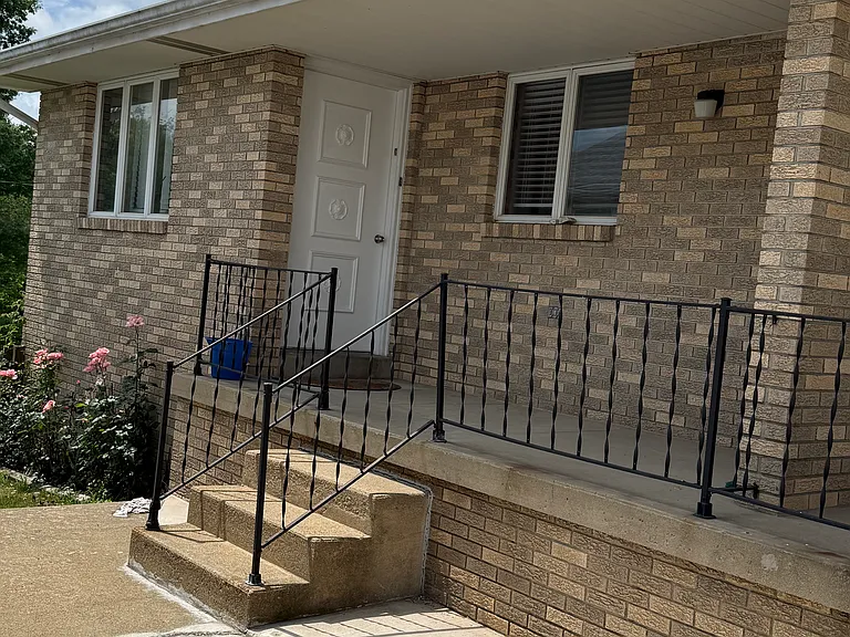 146 Preston Ave — Photo 1