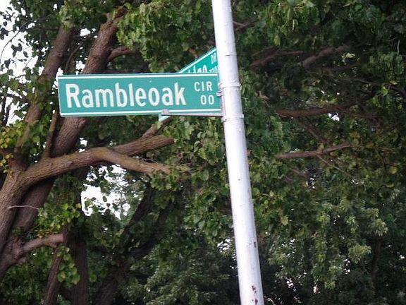4th image of 23 Rambleoak Cir