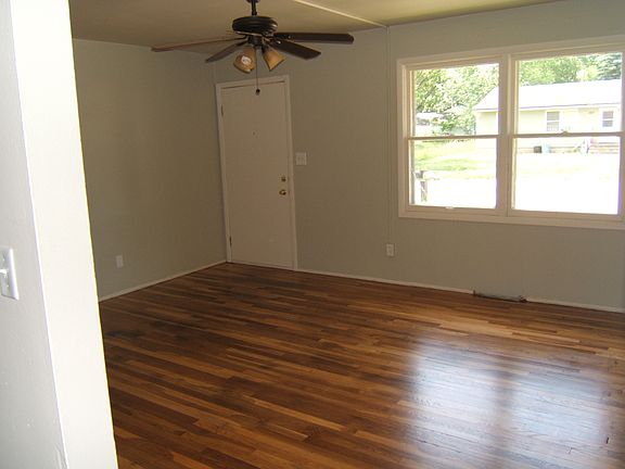 4th image of 1214 40th Ave