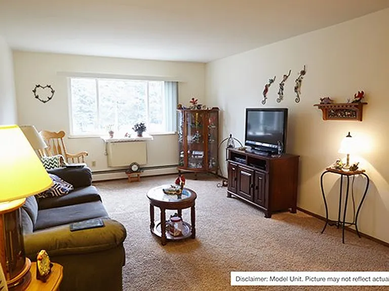 1420 N Wisconsin St — Photo 17