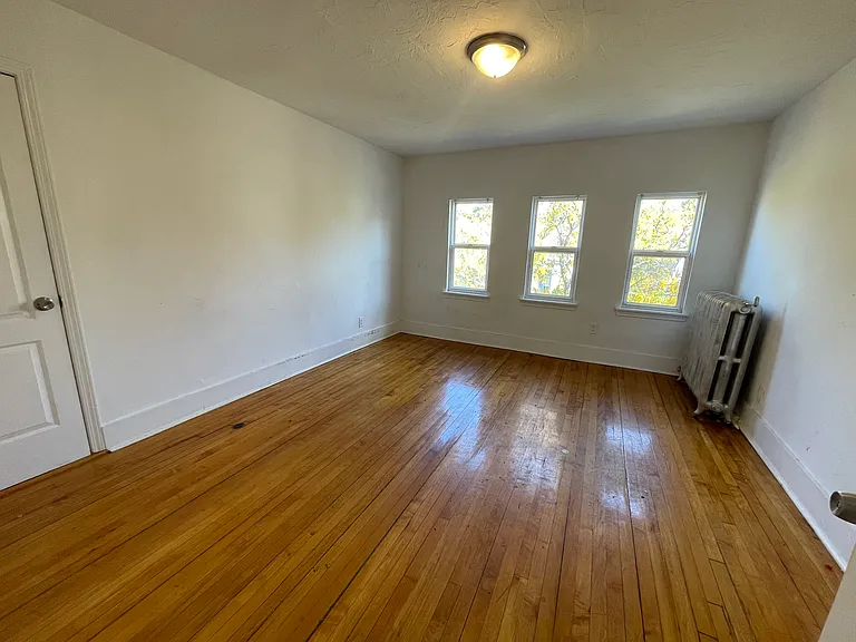 91 Devon St #3 — Photo 5