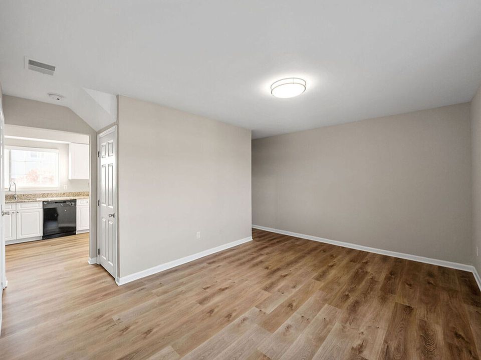 Donovan Townhomes Apartment Rentals South Lyon, MI Zillow