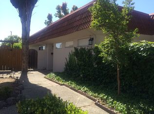 425 Glacier Dr, Martinez, CA 94553