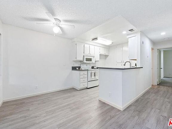 5th image of 8715 Weybridge Pl Unit B