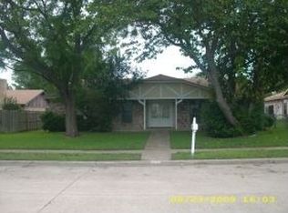 1721 San Antonio Dr, Garland, TX 75042