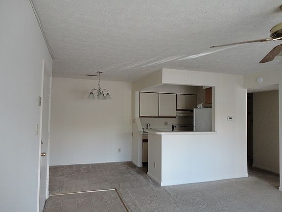 2nd image of 59 Wells Ct