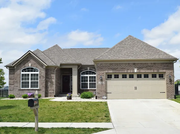 10926 Summerset Dr, Brownsburg, IN 46112