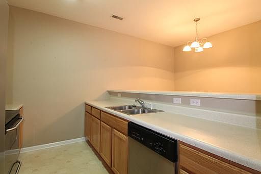 5th image of 934 Webster Groves Ln