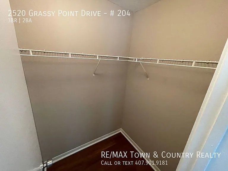 2520 Grassy Point Dr #204 — Photo 21