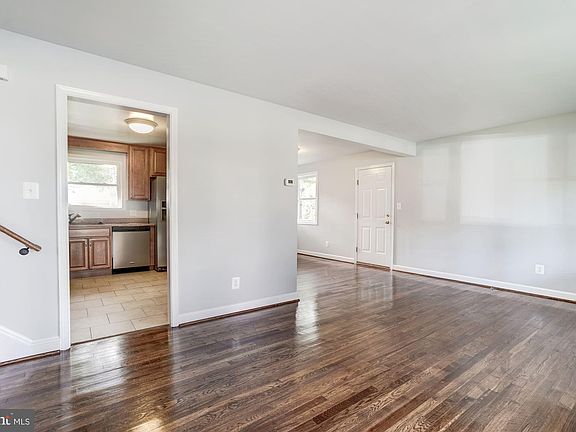 3rd image of 5340 Truman Ave