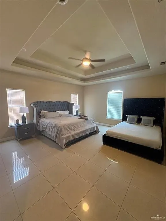 4 bed, 3.5 bath, 2315 sqft, $2,500 — Photo 4